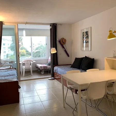 Isla Apart Sitges